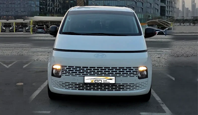 
								Hyundai Staria full									