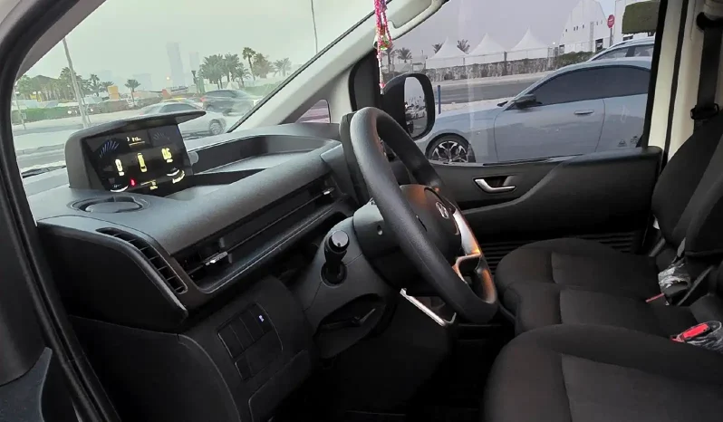 
								Hyundai Staria full									